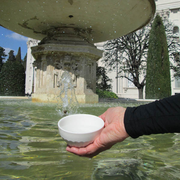 kajsa_fountain_water_600x600